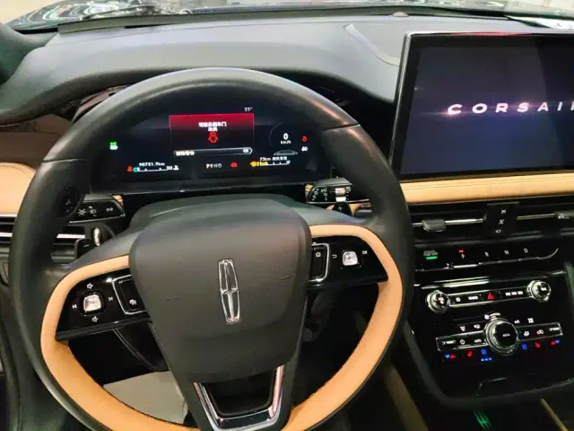 Lincoln Corsair — Фото автомобиля 12