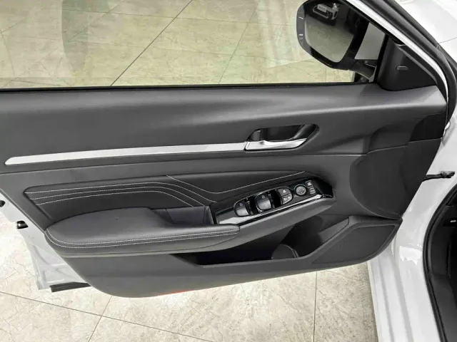 Nissan Teana — Фото автомобиля 15