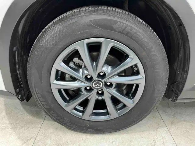 Mazda CX-4 — Фото автомобиля 24