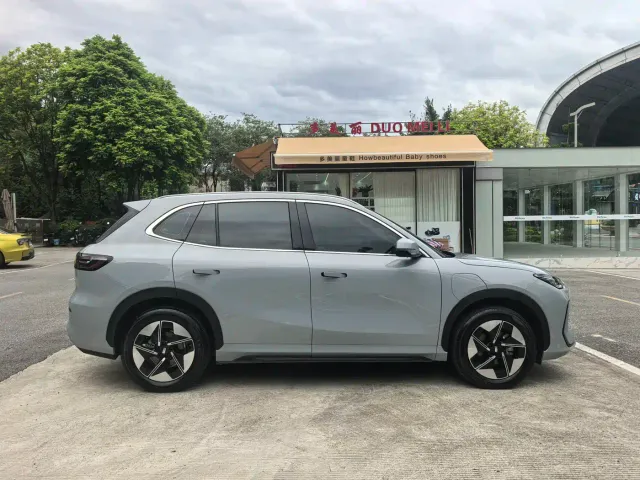 Geely Galaxy E5 — Фото автомобиля 6