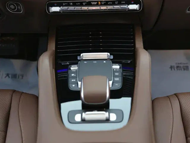 Mercedes-Benz GLE-Class — Фото автомобиля 19