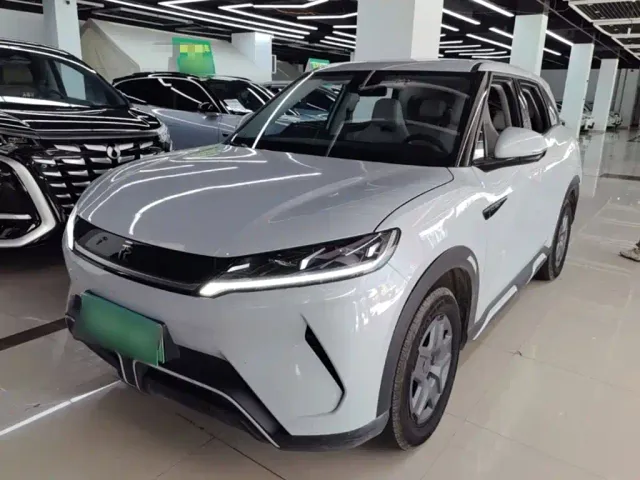 Фотография автомобиля — BYD Yuan UP