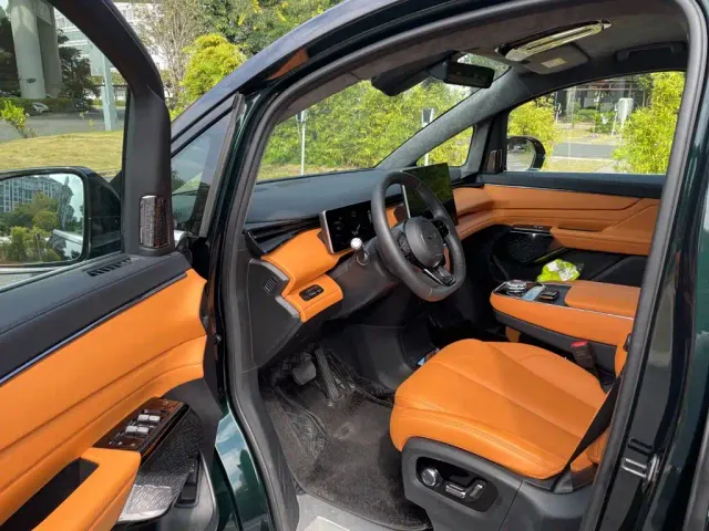 Geely Yizhen L380 — Фото автомобиля 8