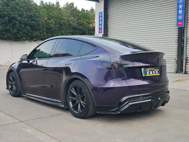 Tesla Model Y — Фото автомобиля 6
