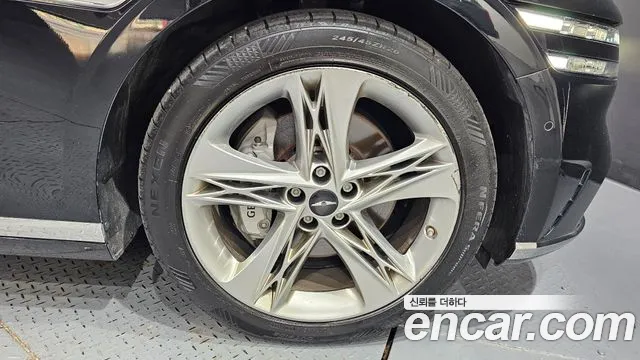 Genesis G90 Бензин 3.5 турбо AWD — Фото автомобиля 21