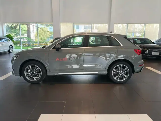 Audi Q3 — Фото автомобиля 4