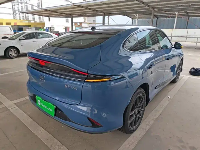 IM Motors LS6 — Фото автомобиля 6