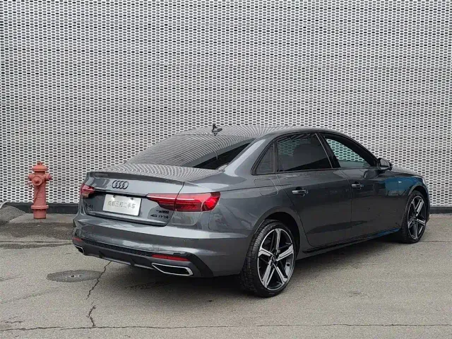 Audi A4L — Фото автомобиля 4