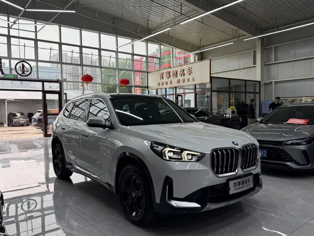 BMW X1 — Фото автомобиля 3