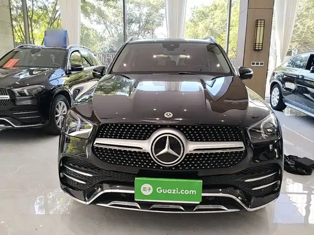 Mercedes-Benz GLE-Class — Фото автомобиля 2
