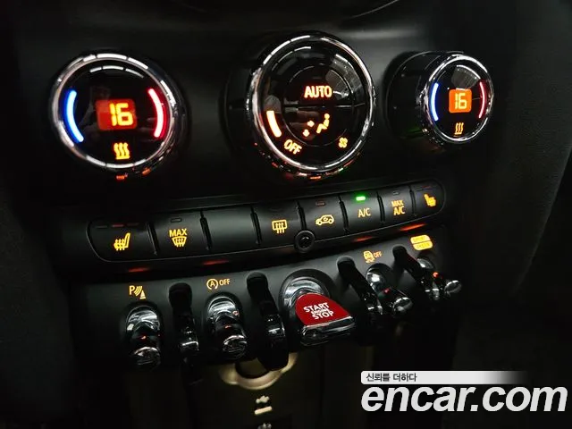 Mini Cooper — Фото автомобиля 9