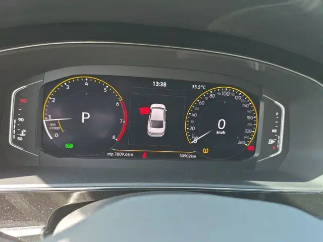 Volkswagen Passat — Фото автомобиля 9