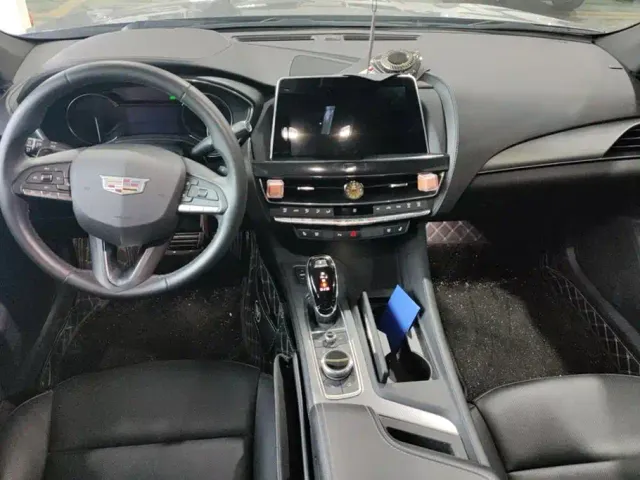 Cadillac CT5 — Фото автомобиля 12
