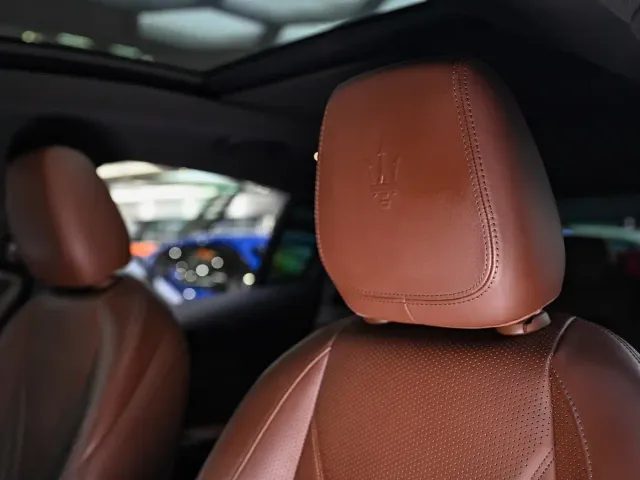 Maserati Grecale — Фото автомобиля 13