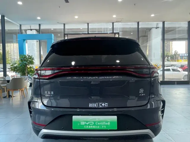 BYD Tang — Фото автомобиля 11