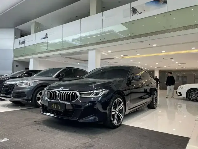 Фотография автомобиля — BMW 6 Series Gran Turismo