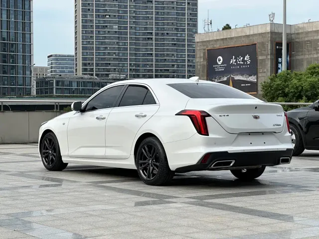 Cadillac CT4 — Фото автомобиля 5