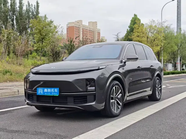 Фотография автомобиля — Li Auto L8