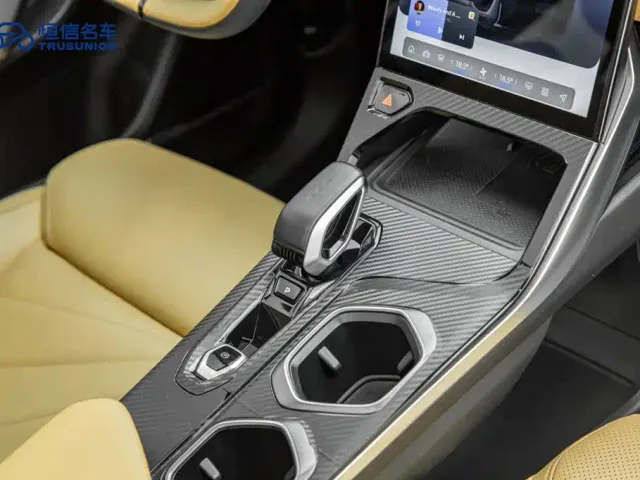 Geely Boyue L — Фото автомобиля 19