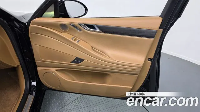 Genesis G80 Бензин 2.5 турбо AWD — Фото автомобиля 24