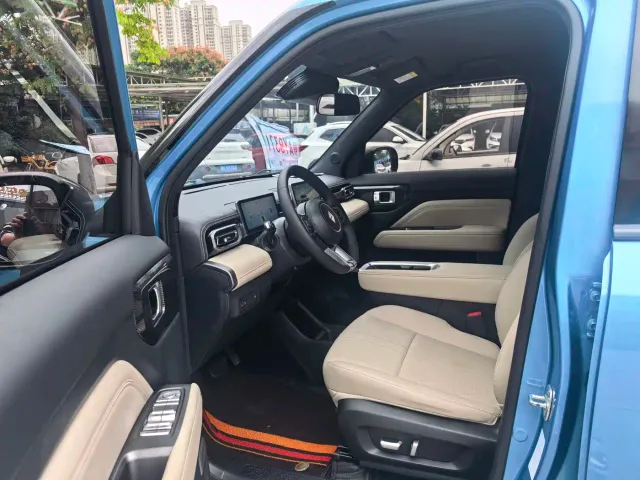 Baojun Yep Plus — Фото автомобиля 4
