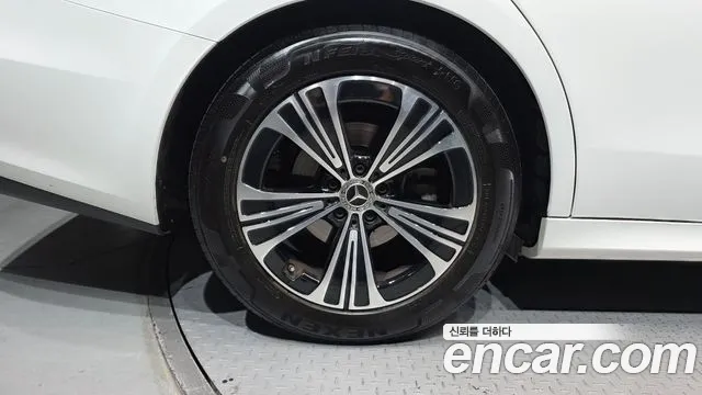 Mercedes-Benz E-Class W214 — Фото автомобиля 5