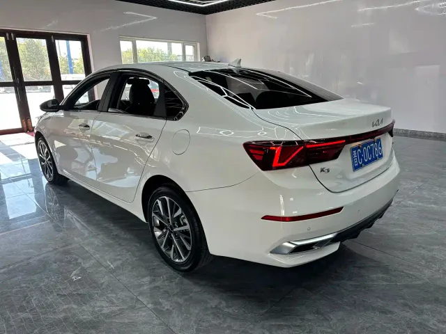 Kia K3 — Фото автомобиля 4