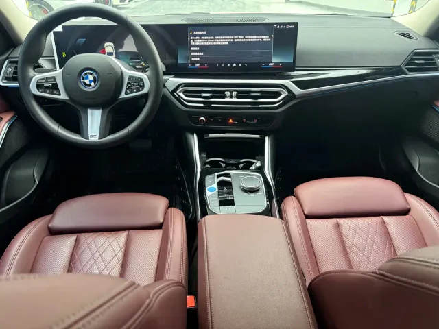 BMW i3 — Фото автомобиля 9