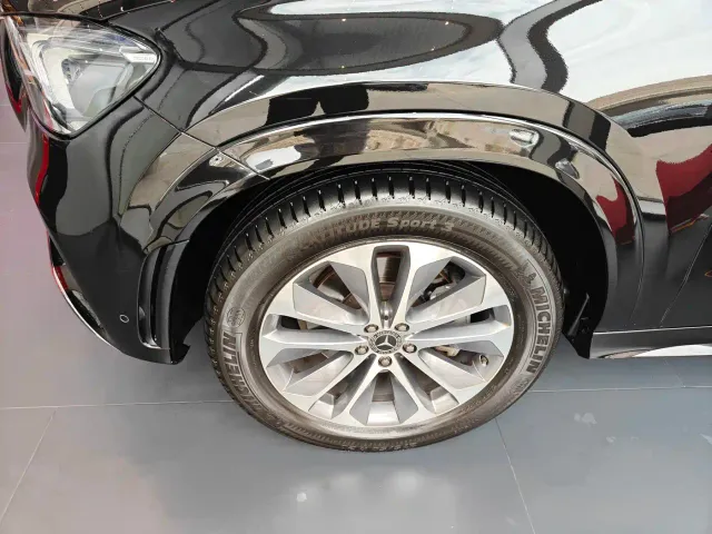 Mercedes-Benz GLE-Class — Фото автомобиля 4