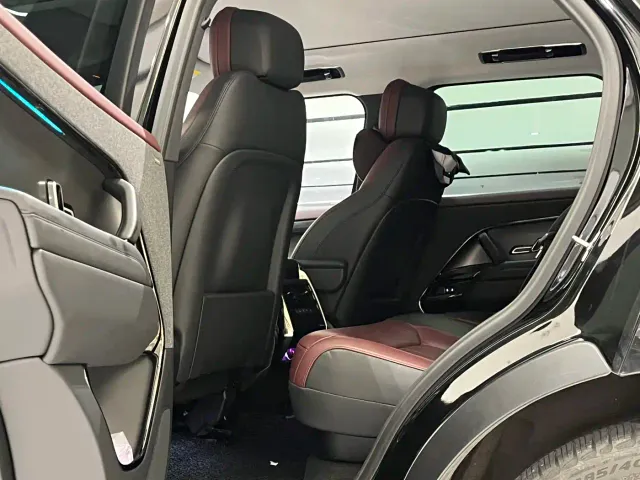 Land Rover Range Rover Sport — Фото автомобиля 8