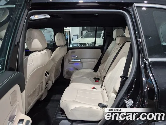 Mercedes-Benz EQB — Фото автомобиля 11