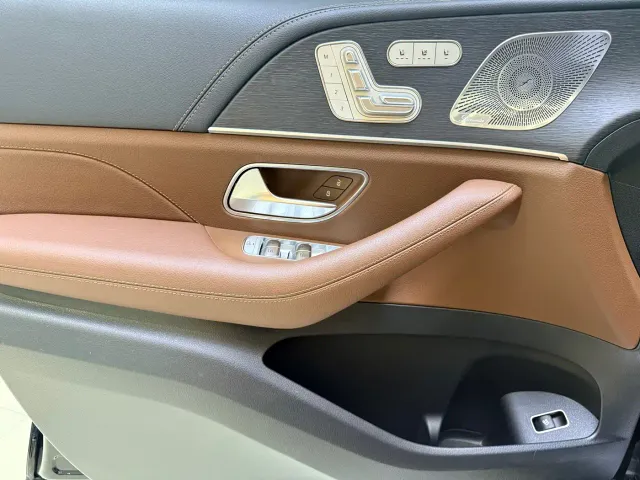 Mercedes-Benz GLS-Class — Фото автомобиля 19