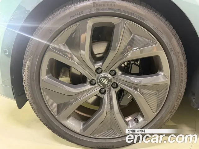Land Rover Range Rover Sport — Фото автомобиля 6