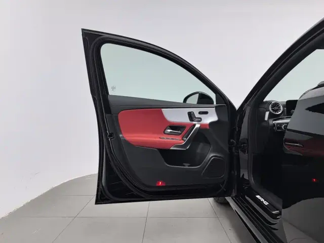 Mercedes-Benz A-Class AMG — Фото автомобиля 8
