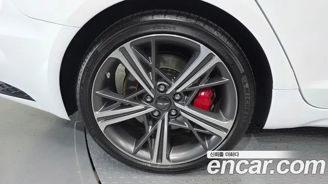 Genesis G70 Новый G70 Бензин 2.5T 2WD — Фото автомобиля 5