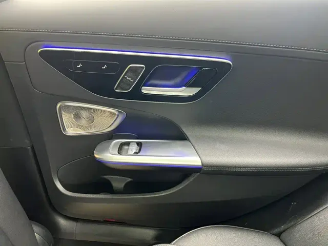Mercedes-Benz C-Class — Фото автомобиля 30