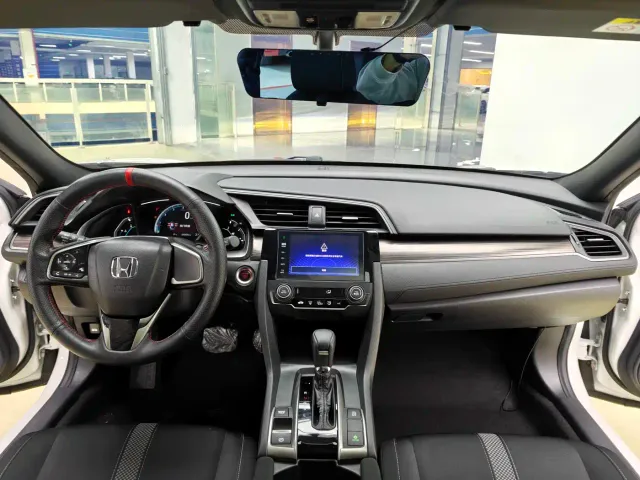 Honda Civic — Фото автомобиля 10