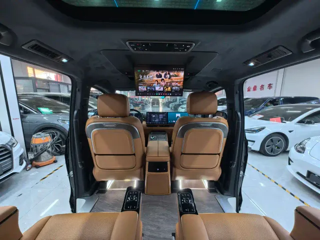 Wey Alpine — Фото автомобиля 10