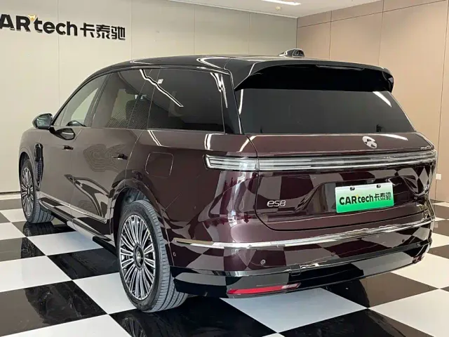 Nio ES8 — Фото автомобиля 6