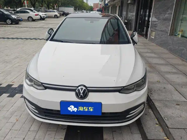 Volkswagen Golf — Фото автомобиля 2