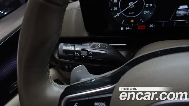 Kia Canival Carnival 4 поколение Бензин 9 мест Signature — Фото автомобиля 25