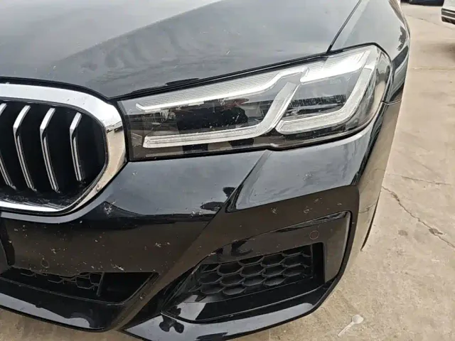 BMW 5 Series — Фото автомобиля 23