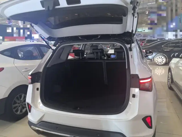 Wuling Asta — Фото автомобиля 18