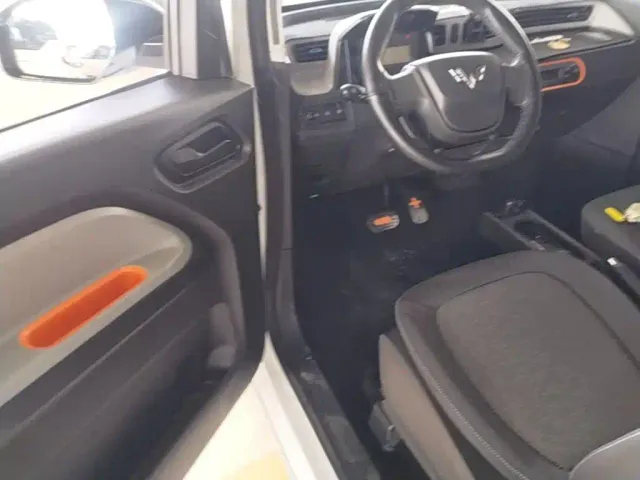 Wuling Hongguang Mini EV — Фото автомобиля 15