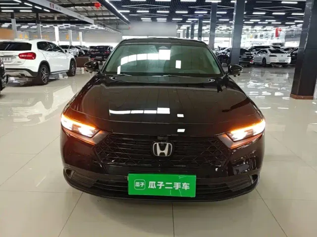 Honda Accord — Фото автомобиля 2