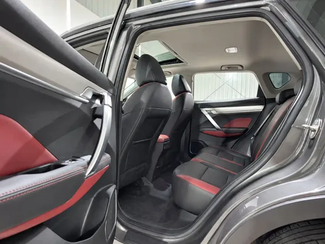 Geely Binyue — Фото автомобиля 12
