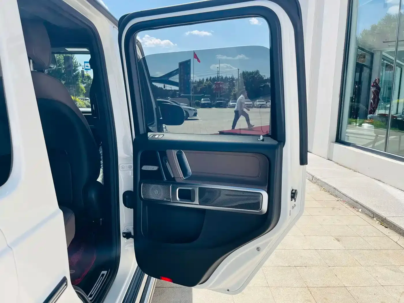 Mercedes-Benz Mercedes-Benz G-Class 2022 G 500 — Фото автомобиля 7