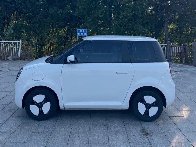 Changan Lumin — Фото автомобиля 3
