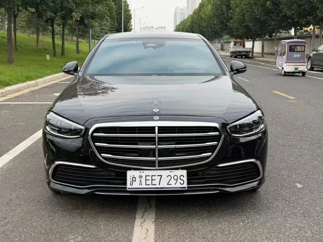 Mercedes-Benz S-Class — Фото автомобиля 2