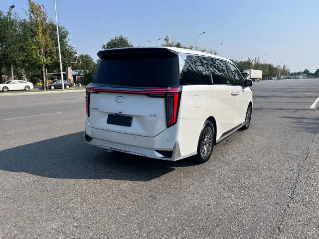 GAC Trumpchi M8 — Фото автомобиля 20
